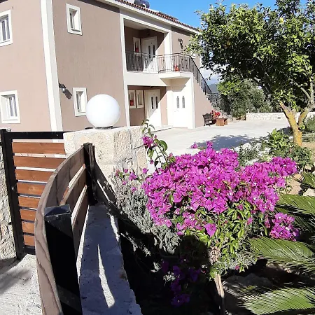 Nikoleta's Apartamento *